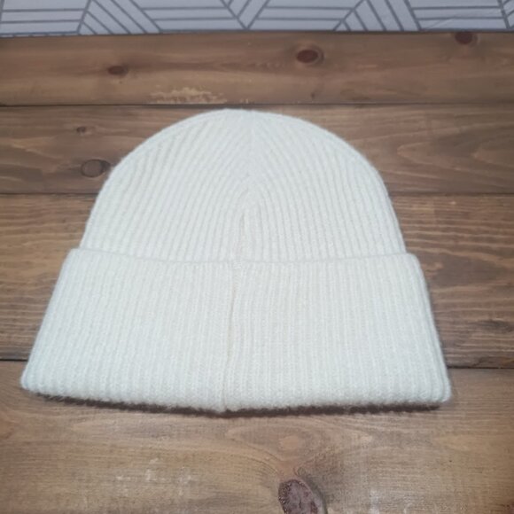 American Eagle winter beanie - Picture 3 of 4